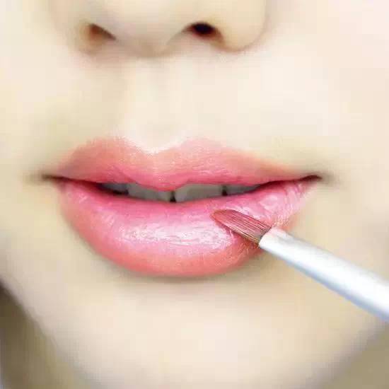 正确的淡妆化妆步骤 教你快速画好完美淡妆