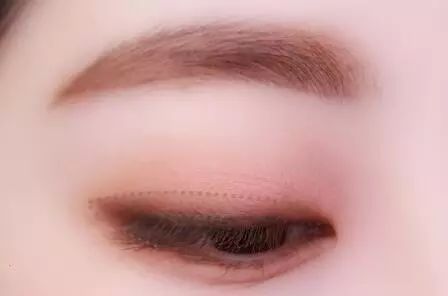 少女妆容画法 两款少女妆容年轻就该美美哒