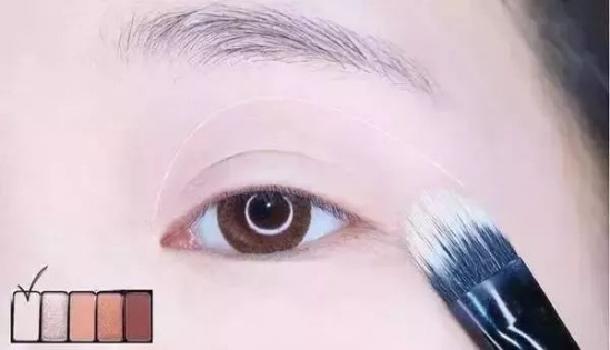 简易化妆步骤图解 只需十四步完成整套妆容