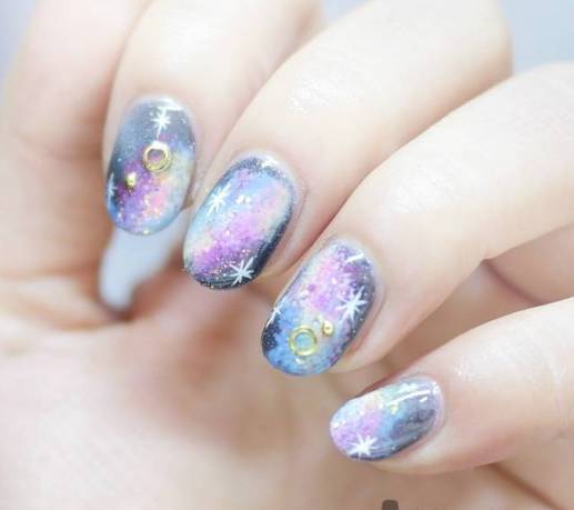 渐变美甲怎么做 渐变星空美甲闪耀登场