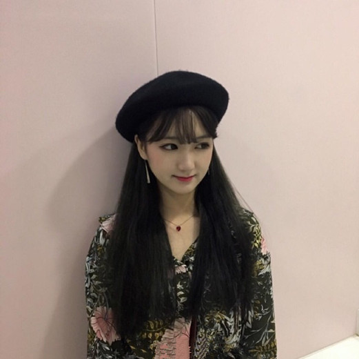 黑色长直发发型 女神大爱款发型