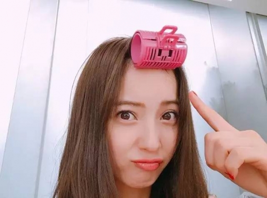 职场女生应该弄什么样的发型 让你美丽又知性