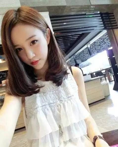 女生中短发发型图片 2025主打的清新文艺风