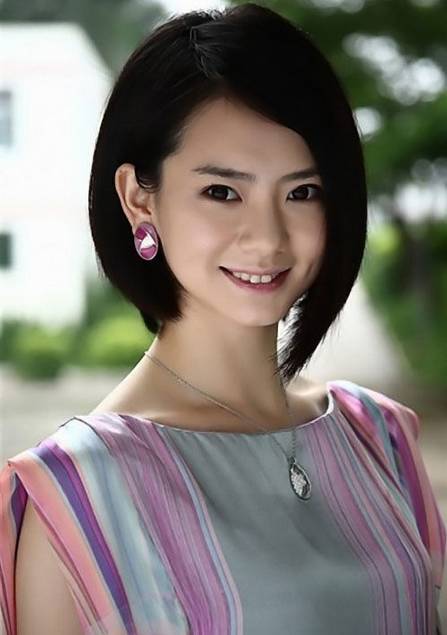 大脸女生适合的发型 这一款不仅减龄还显脸小