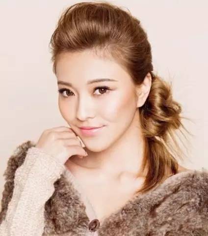 鱼骨辫的编法图解 4款超美鱼骨辫编发教程