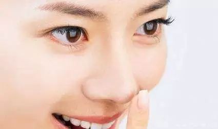 去黑头的最好方法  让颜值天敌黑头消失无踪的利器