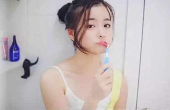 洗脸的正确方法 早晨六小步有效的洗脸