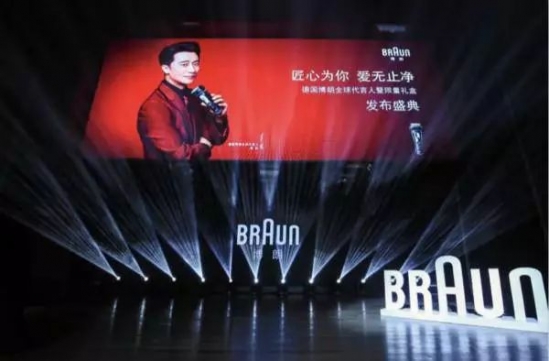 底妆需要哪些化妆品 想要一张美腻无瑕的高级脸蛋吗