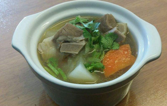 羊肉汤热量高吗 冬天喝羊汤会长胖吗