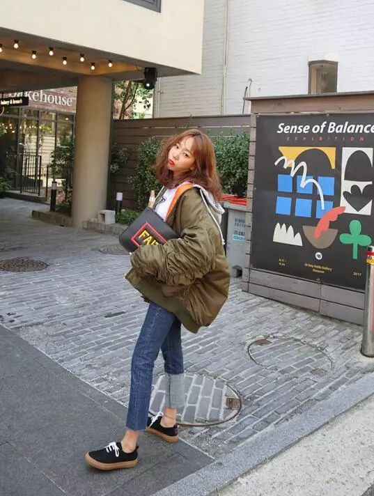 棉服如何搭配 必选今年大火的焦糖色棉服