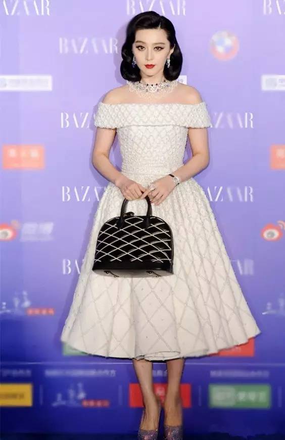 微胖的女生穿什么好看  这样穿，瘦到亲妈认不出！