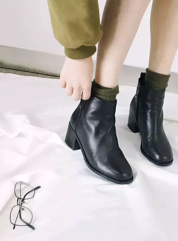 小个子女生穿衣技巧   小个子女生冬季穿衣搭配图片