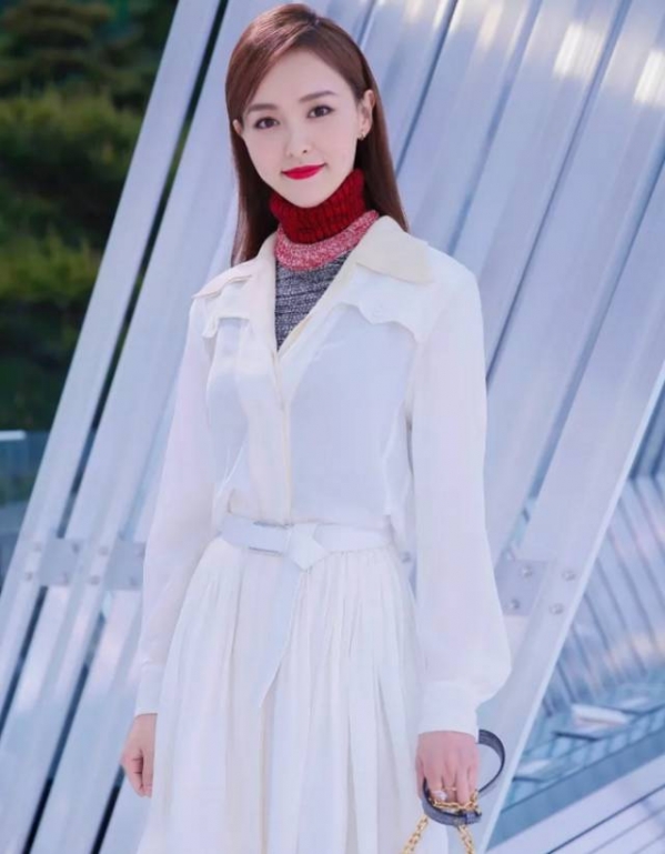 高领毛衣怎么穿 教你几招美翻天