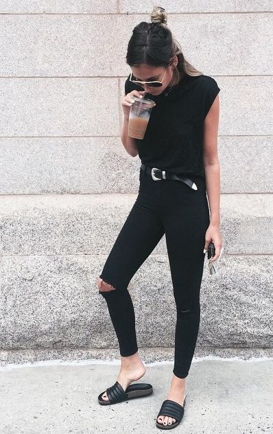 All black什么意思 让全黑穿搭也要有质感和层次