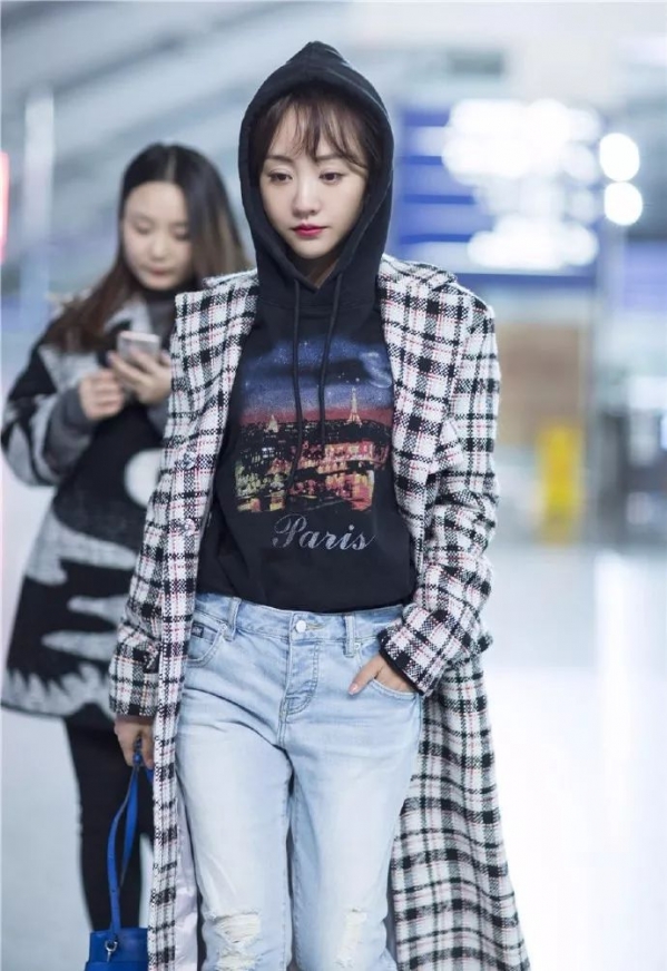 长款卫衣搭配图片 卫衣如何搭配才不会显得臃肿