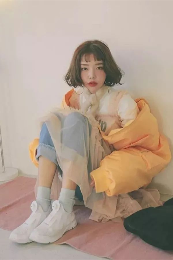 短发女生冬天穿衣搭配 这么穿才时髦