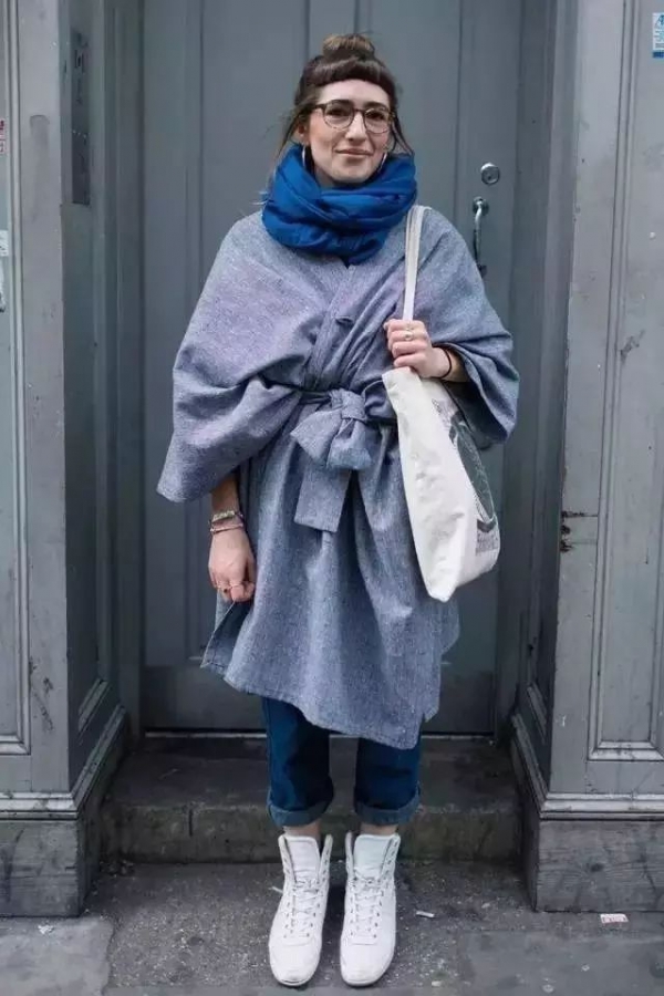 围巾的各种围法  如何能把一条围巾戴出多种范儿