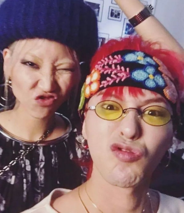 冷帽怎么戴好看   GD超喜欢这顶帽子你还不买吗