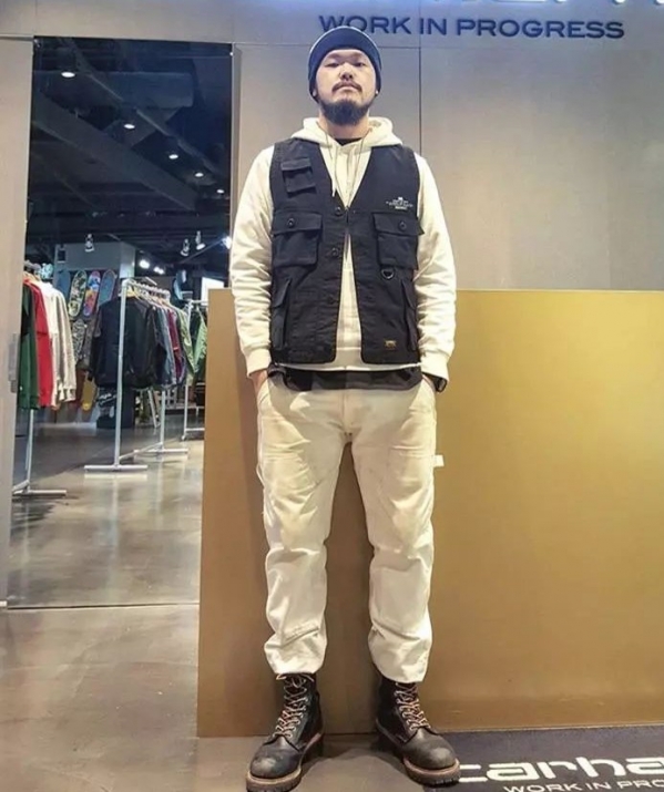 秋冬男生穿衣搭配  看你想做一枚潮男还是暖男哦