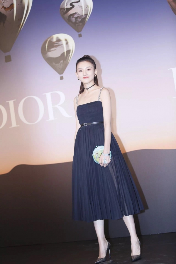 手拿包女包2025新款  休闲手拿包