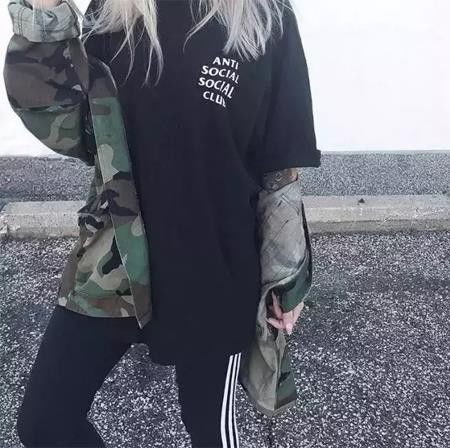 骨架大的女生如何穿衣 你也能撩到小鲜肉