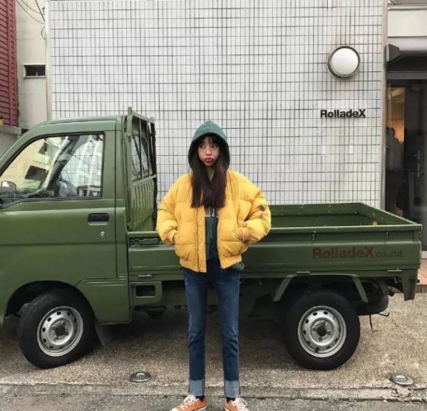 矮个子女生冬季穿衣搭配图 学生休闲风搭配