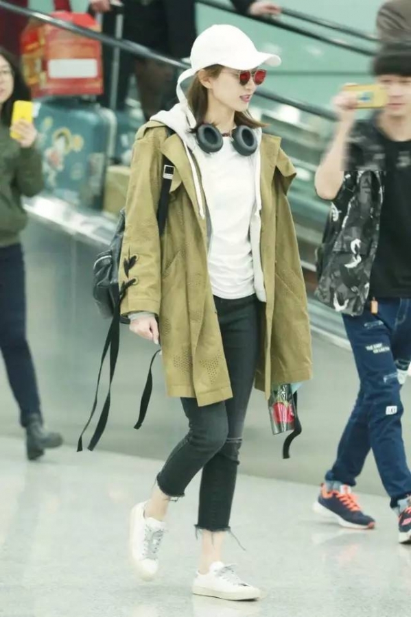 平底鞋怎么搭配衣服 长外套和平底鞋穿搭方法