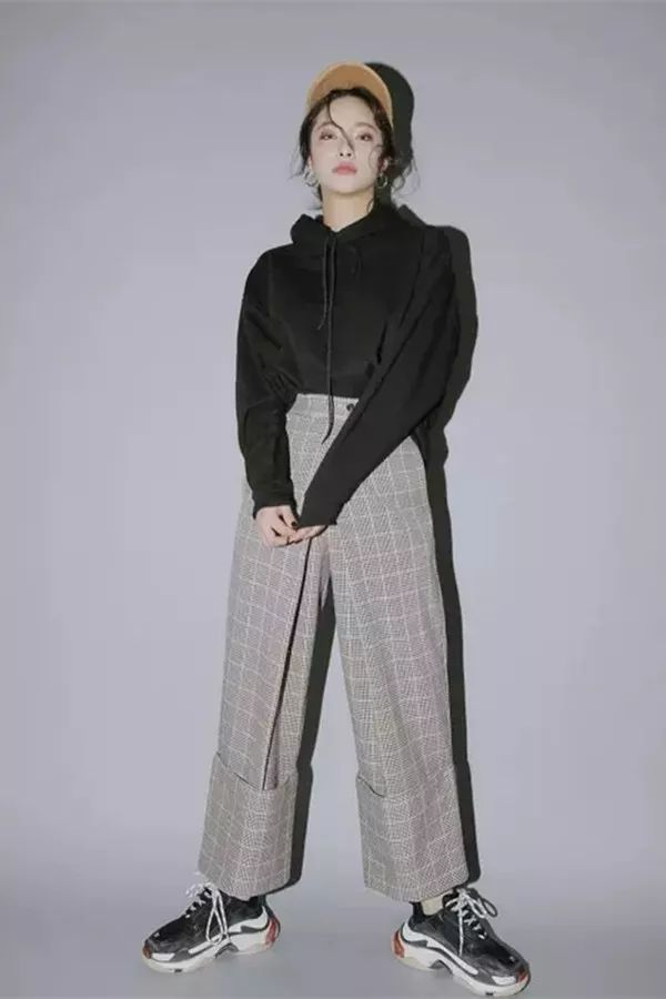 短发女生冬天穿衣搭配 这么穿才时髦