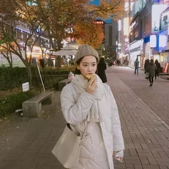 短发女生冬天穿衣搭配 这么穿才时髦