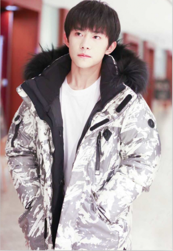 什么牌子羽绒服好看   你和明星的距离只差了一件羽绒服哦