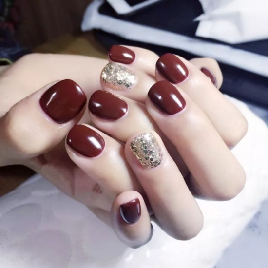 美甲图片大全2025 热门当季美甲图片大全