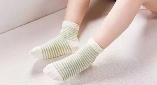 冬季脚部开裂怎么治疗 几个家用秘方治疗脚部开裂
