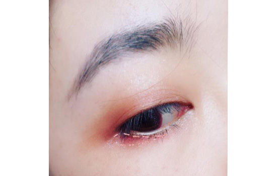 下眼影怎么画 妆容怎么样全靠下眼影