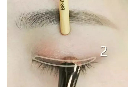 眼影怎么画 三种常见眼妆教程