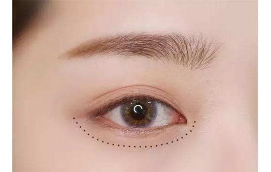 约会妆怎么画 让人移不开视线的眼妆