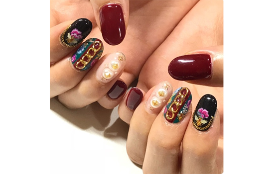gucci风美甲​ 来一波不一样的圣诞美甲