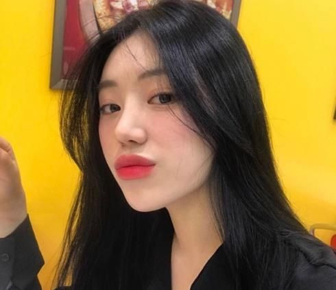 2025年女生发型图片 最新款发型推荐