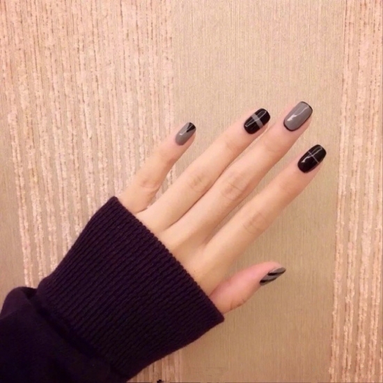 黑色美甲款式 原来黑色也这么美