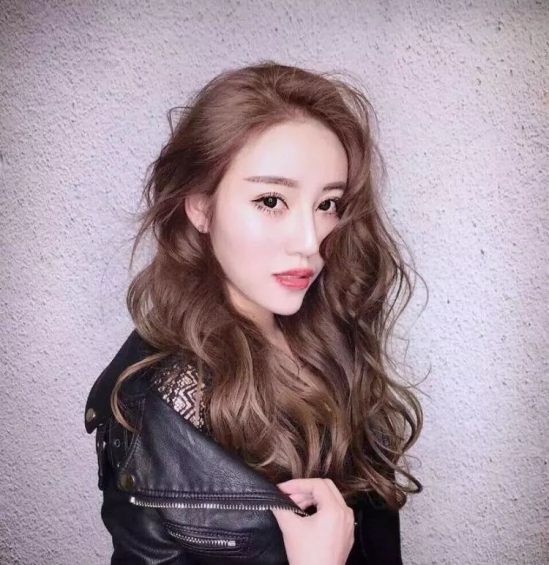 潮流发型图片女 新年赶紧换一个新发型跨年吧