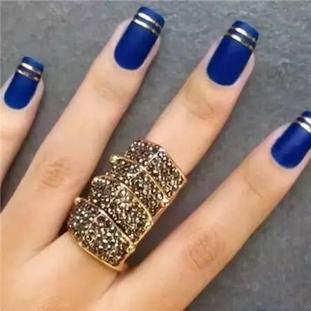 什么颜色的美甲显白 显白美甲图片大全