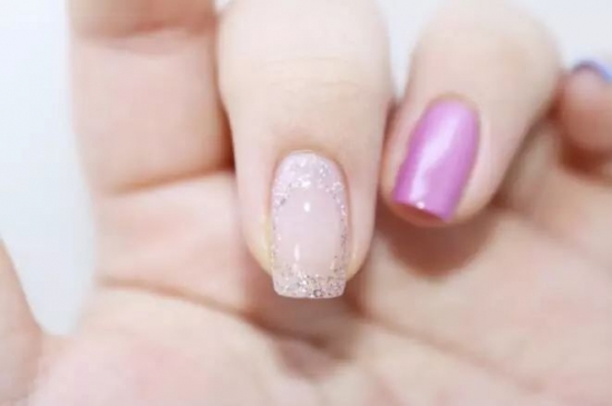 花朵美甲图片 唯美雪花美甲教程