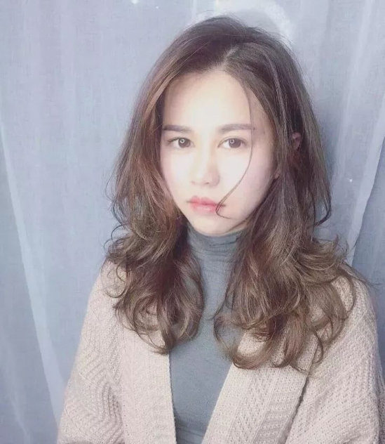 潮流发型图片女 新年赶紧换一个新发型跨年吧