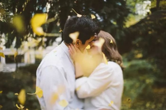 对自己好点的经典句子 即使不结婚！也请你珍惜自己