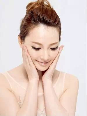 化妆的正确步骤 化妆10禁，妹子们都犯过错吗？