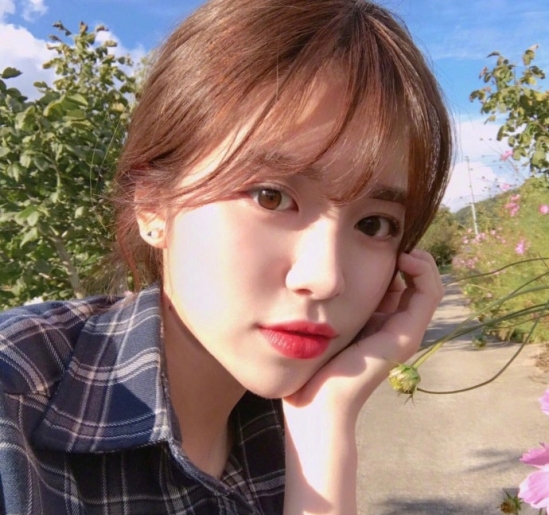 2025年头发流行什么颜色 美美发色让你变美女