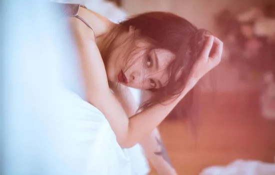 蓓昂斯眼霜有激素吗 当然没有激素啦