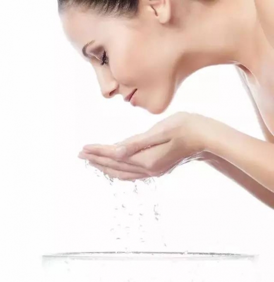 维生素e的功效 每天往脸上擦点它皱纹不见了