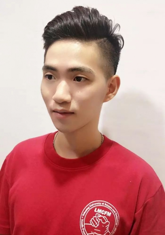 2025潮流男生发型 全新2025男生最夯发型推荐