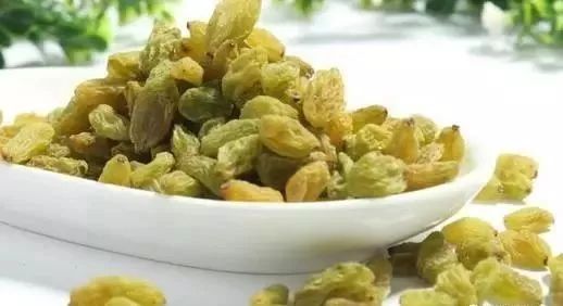 吃葡萄干的好处 每天吃一把它轻松甩掉心脏病