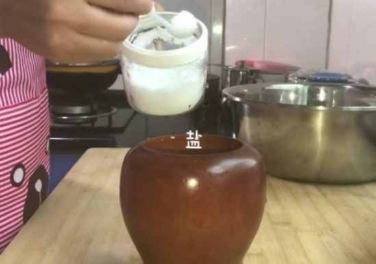 泡菜的家常腌制方法 白菜新吃法比大鱼大肉还有味道